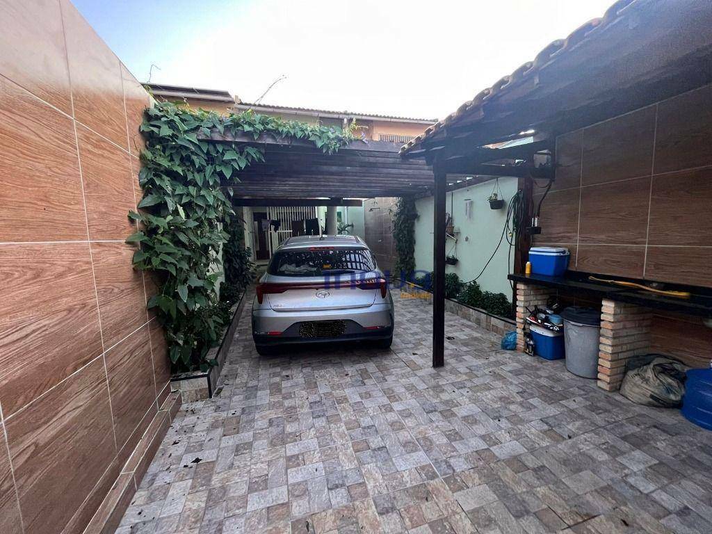 Casa à venda com 3 quartos, 162M2 - Foto 1