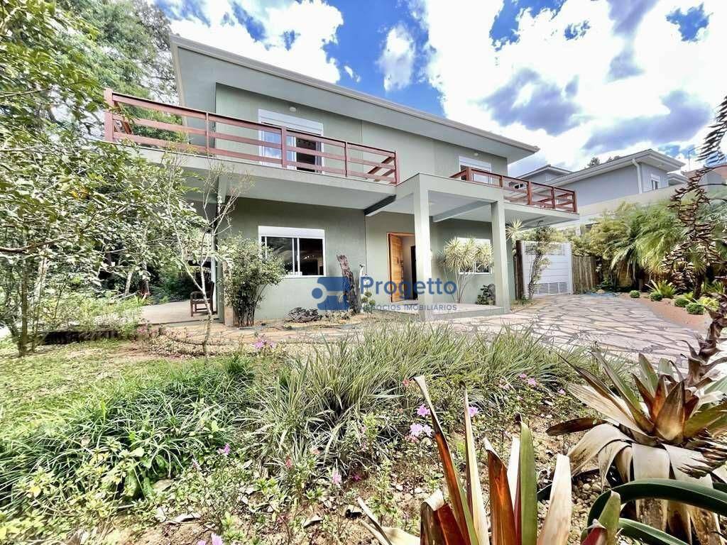 Casa de Condomínio para alugar com 4 quartos, 585m² - Foto 2