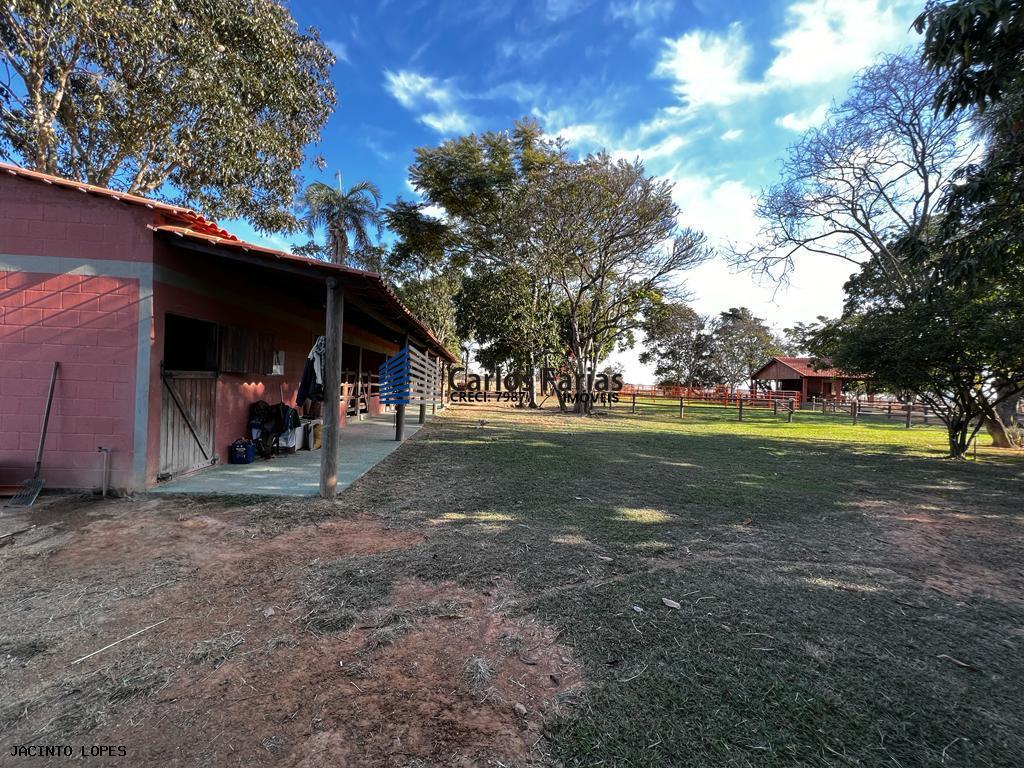 Fazenda à venda com 4 quartos, 300m² - Foto 7