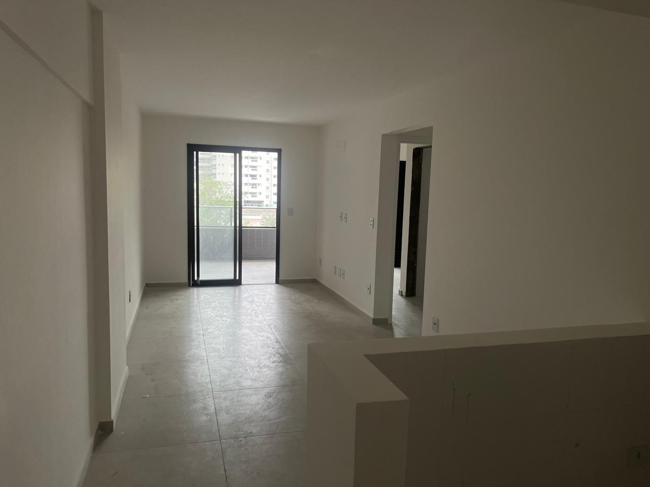 Apartamento à venda com 2 quartos, 75m² - Foto 2