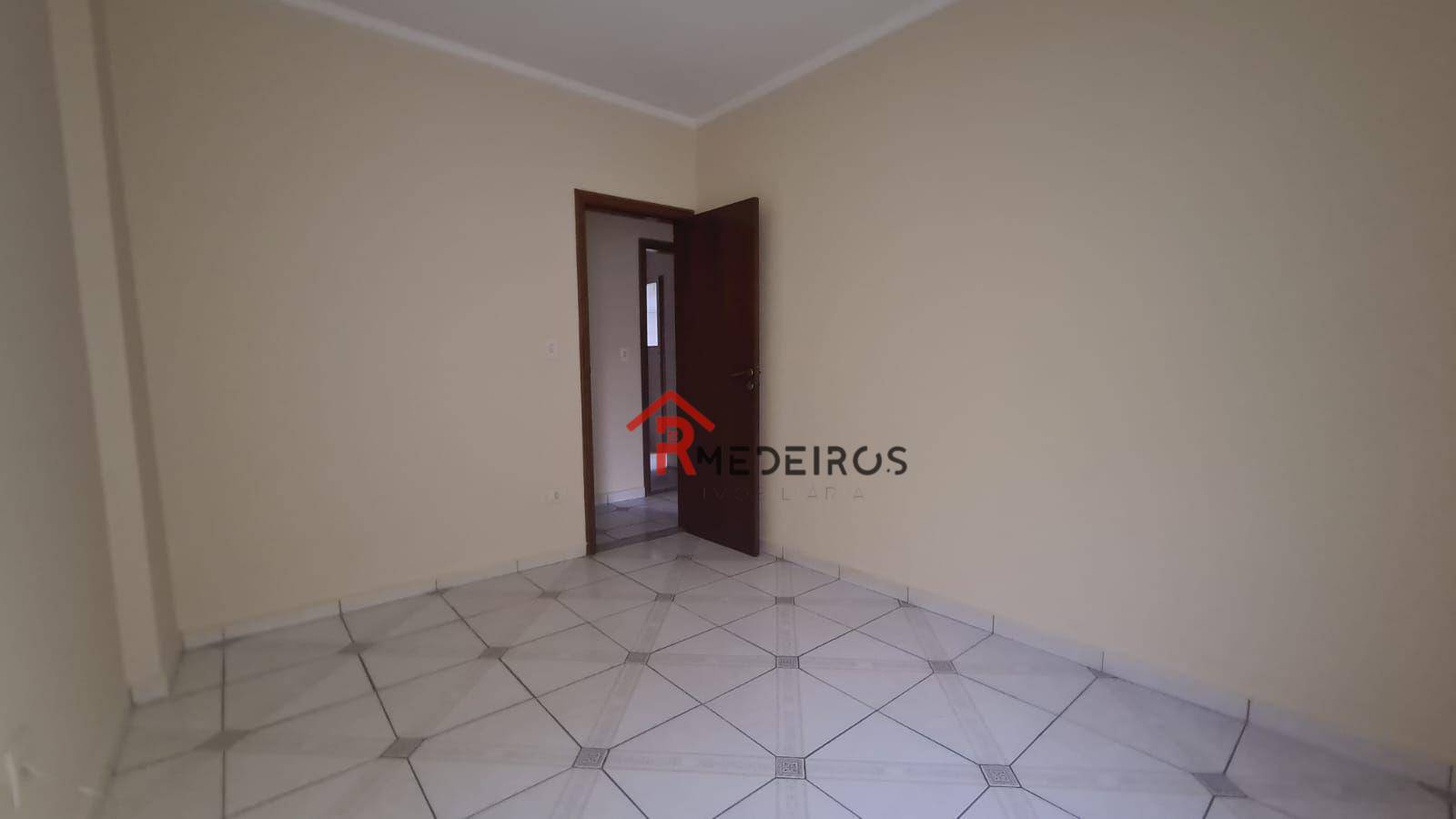 Apartamento à venda com 2 quartos, 90m² - Foto 9