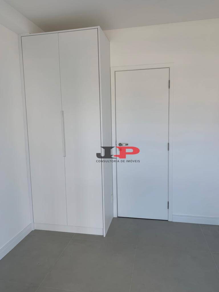 Apartamento para alugar com 2 quartos, 70m² - Foto 19