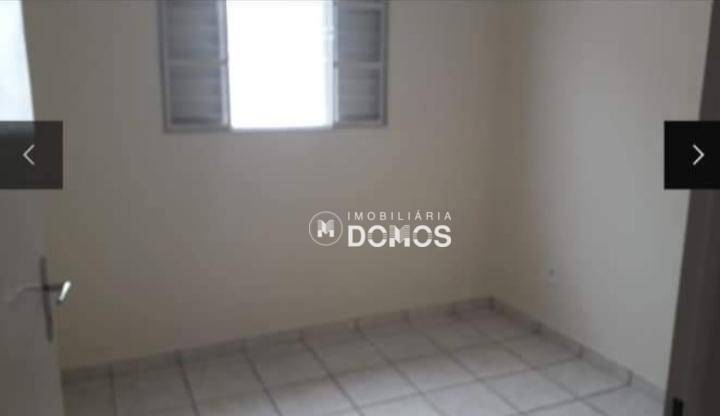 Casa à venda com 2 quartos, 60m² - Foto 5