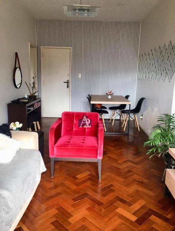 Apartamento à venda com 2 quartos, 70m² - Foto 1