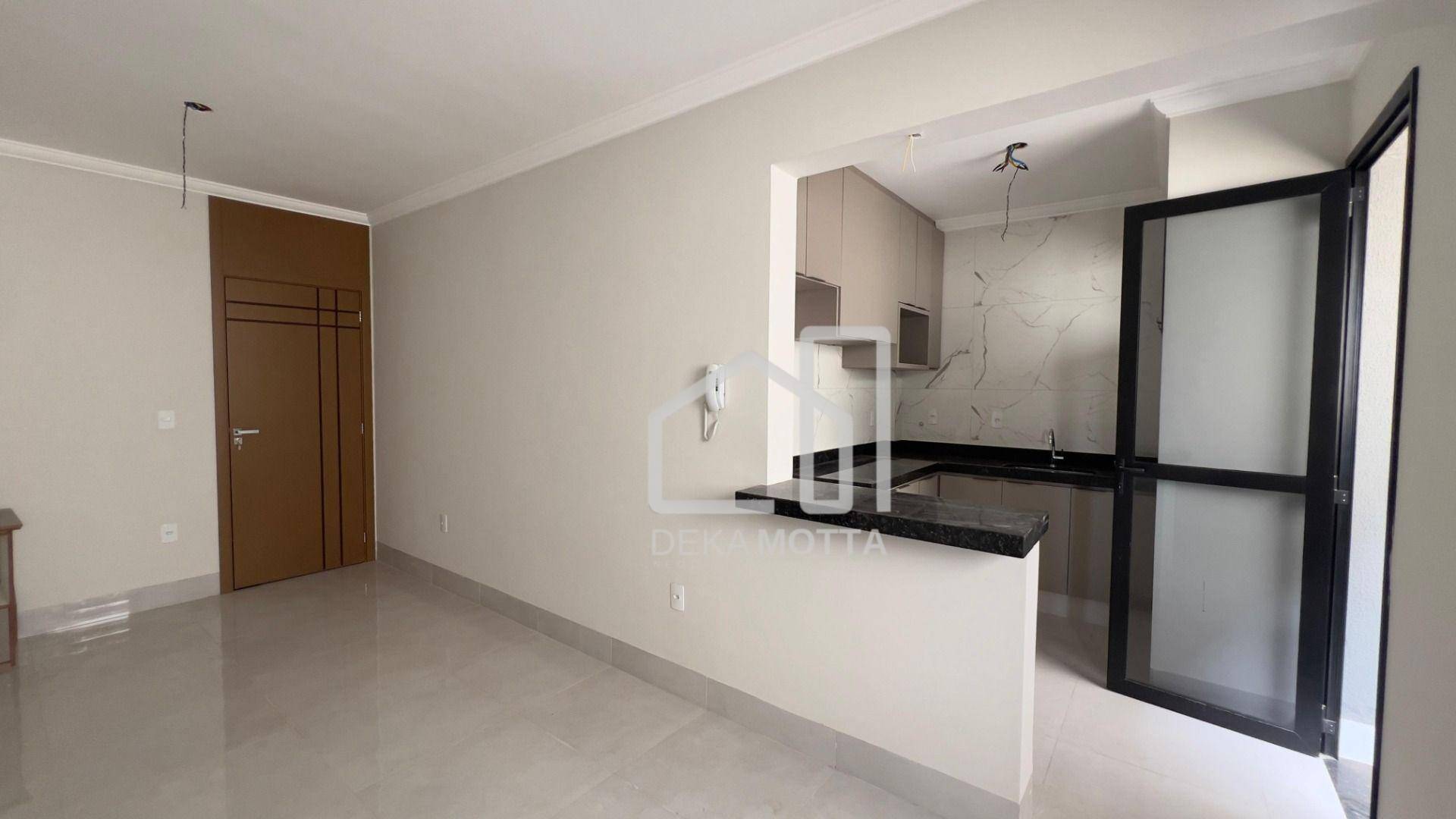 Apartamento à venda com 2 quartos, 65m² - Foto 1