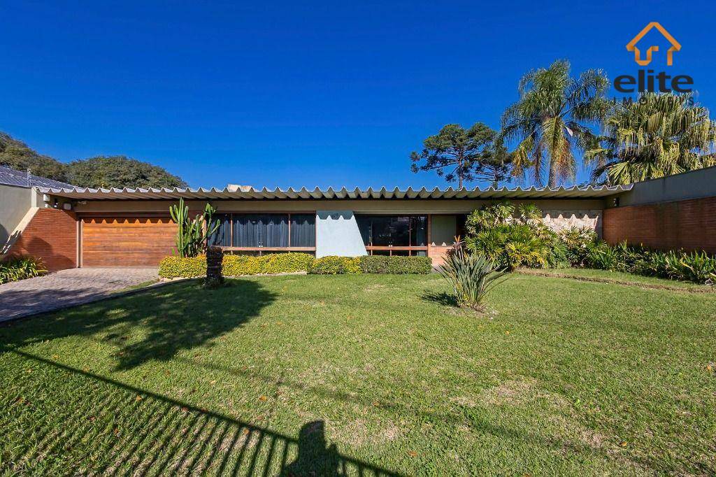 Casa à venda e aluguel com 4 quartos, 352m² - Foto 2