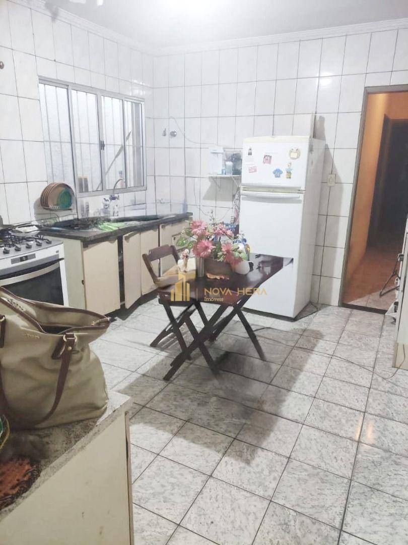 Casa à venda com 3 quartos, 150m² - Foto 9