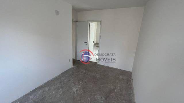 Apartamento à venda com 2 quartos, 67m² - Foto 3