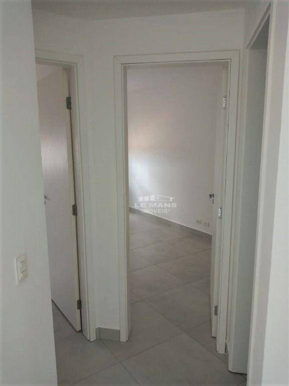 Apartamento à venda com 2 quartos, 66m² - Foto 11