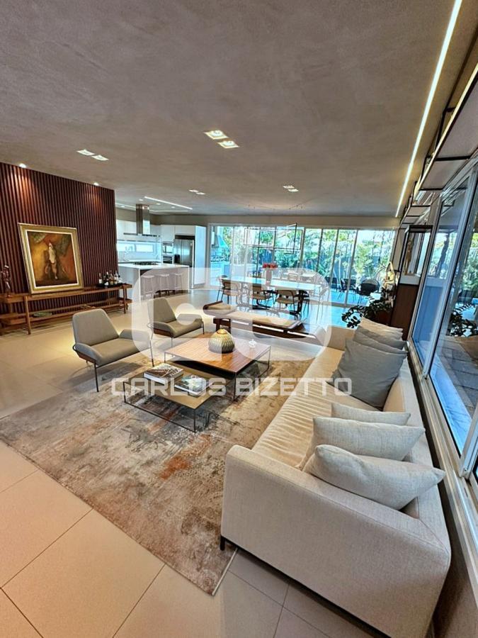 Casa de Condomínio à venda com 4 quartos, 420m² - Foto 2
