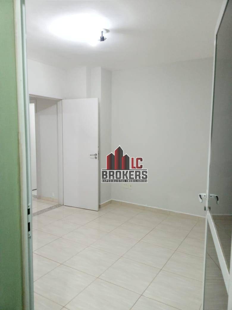 Apartamento à venda com 2 quartos, 62m² - Foto 5