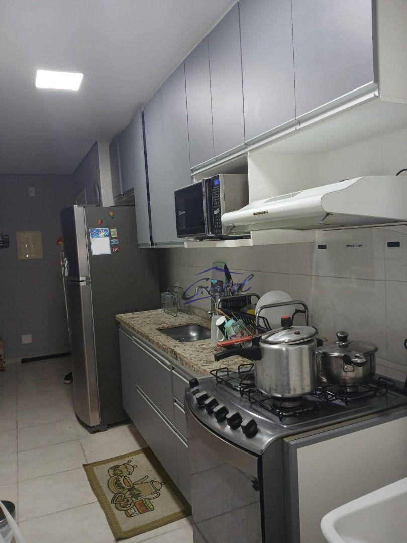 Apartamento à venda com 3 quartos, 74m² - Foto 10