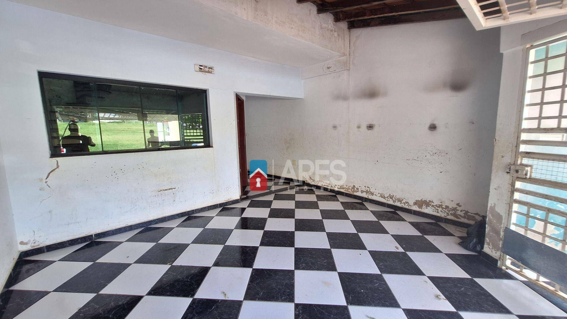 Casa à venda com 3 quartos, 156m² - Foto 2