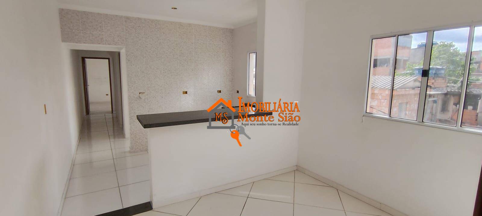 Casa à venda com 2 quartos, 60m² - Foto 1