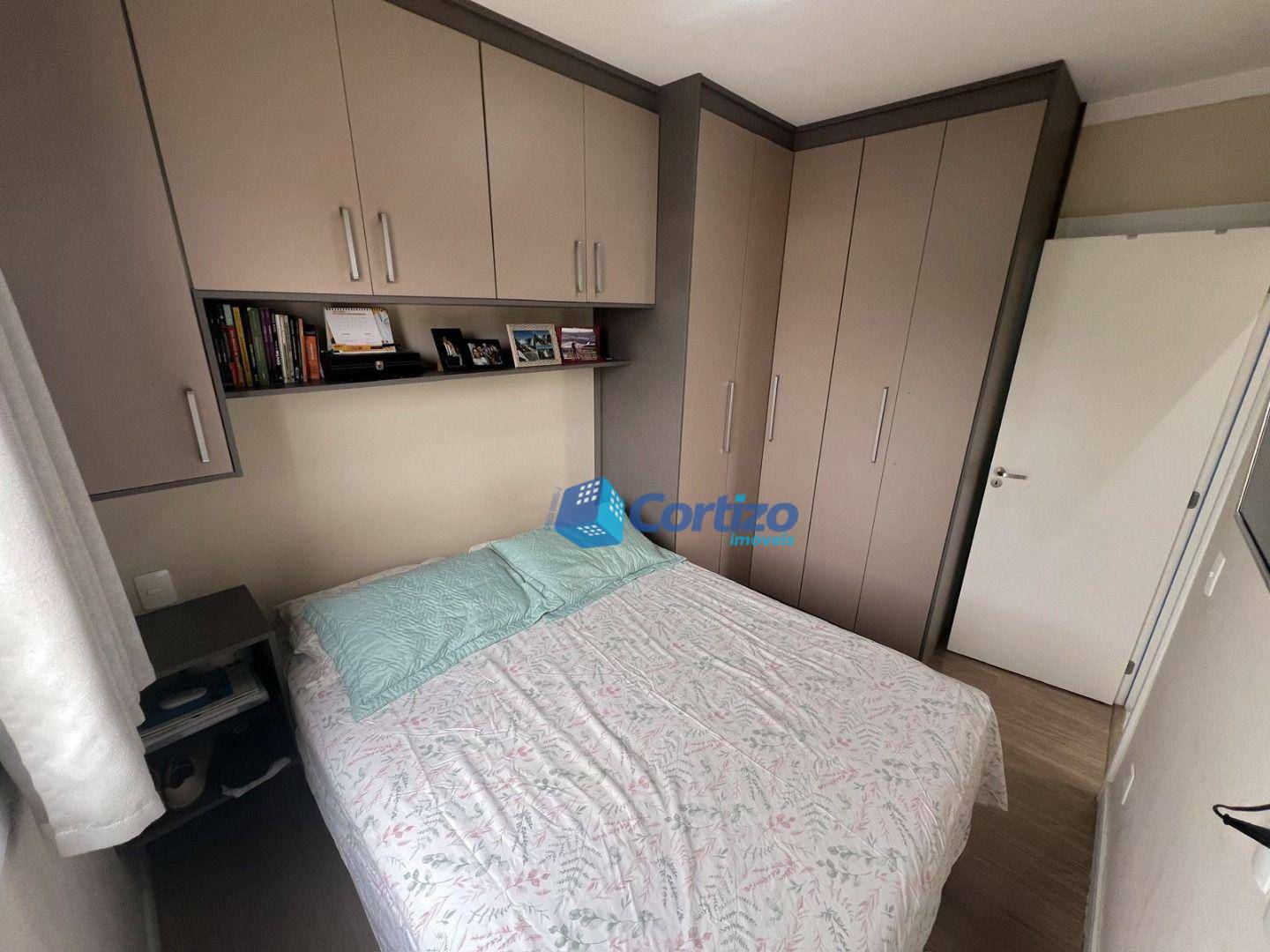 Apartamento à venda com 2 quartos, 61m² - Foto 15