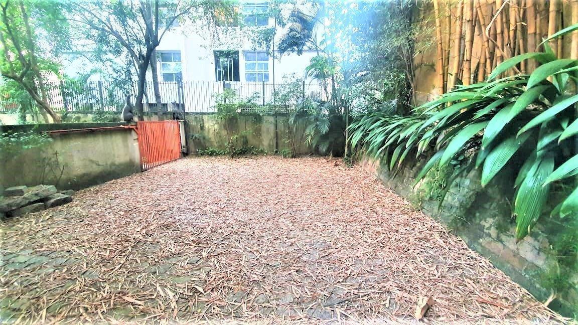 Prédio Inteiro para alugar com 3 quartos, 113m² - Foto 2