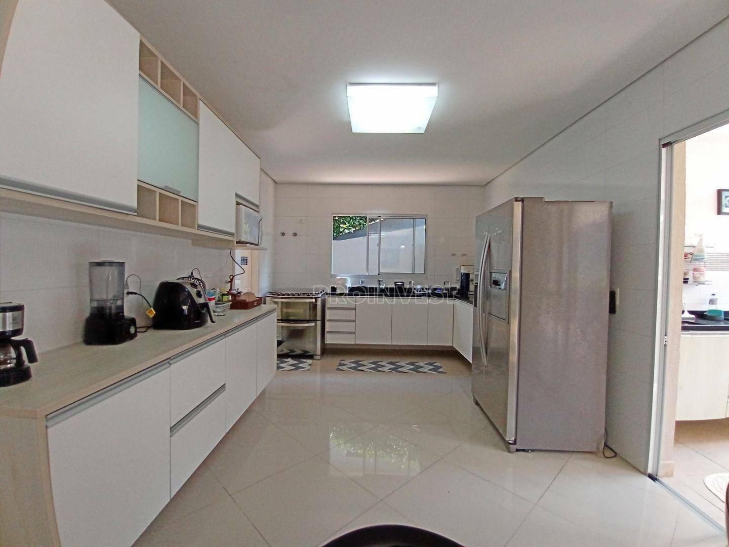 Casa de Condomínio à venda com 3 quartos, 340m² - Foto 25