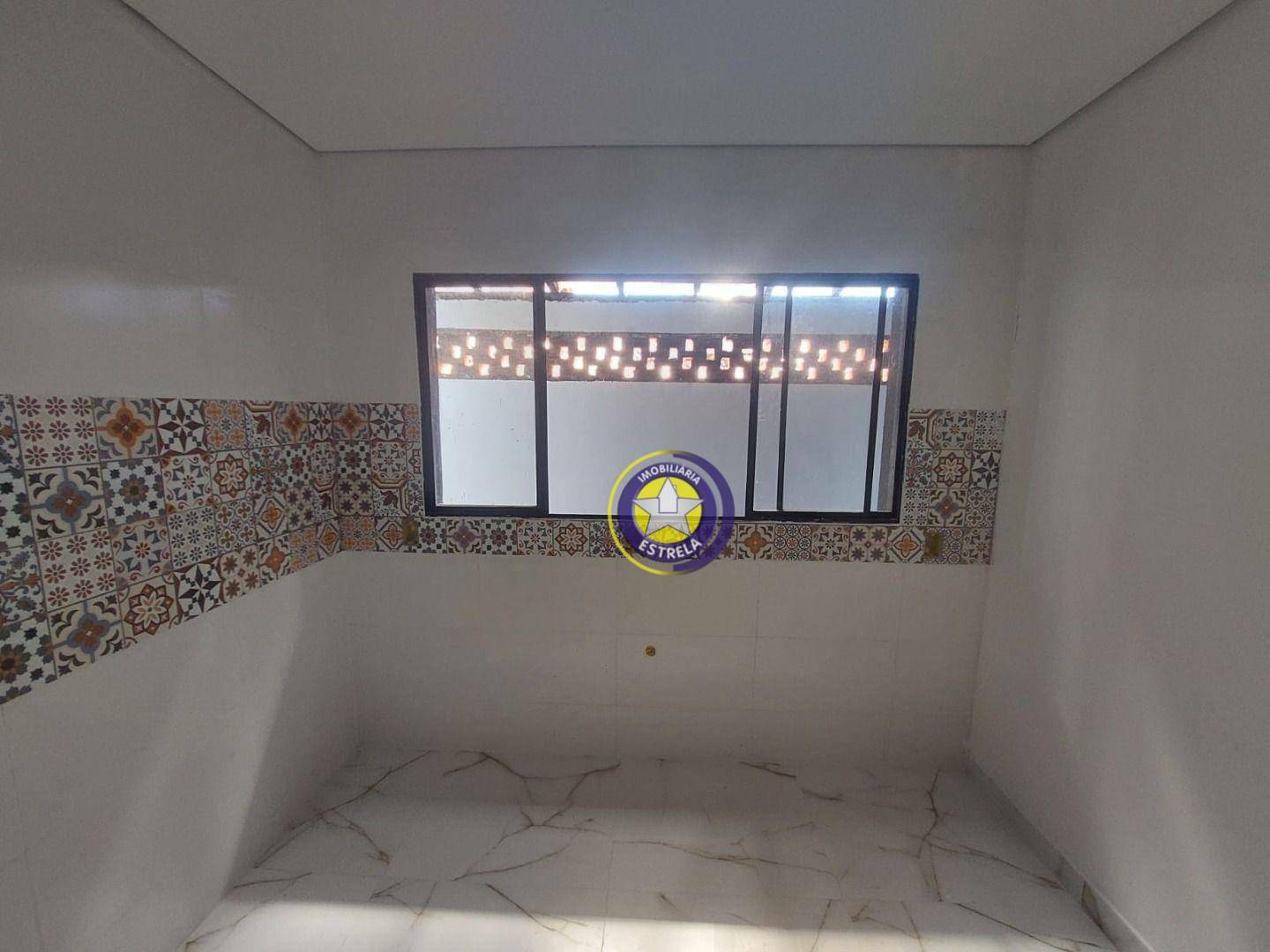 Casa à venda com 2 quartos, 200M2 - Foto 11