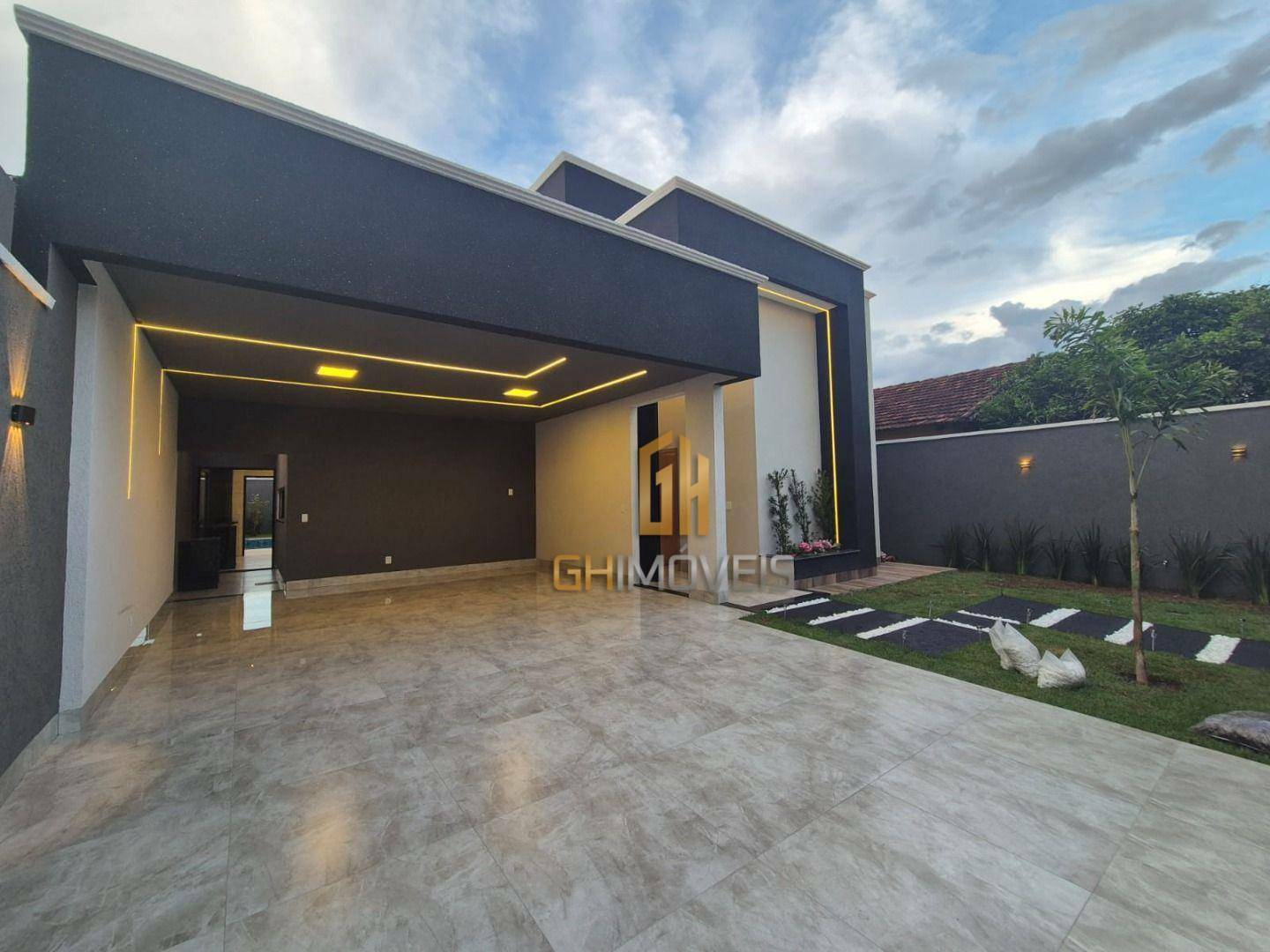 Casa de Condomínio à venda com 4 quartos, 187m² - Foto 1