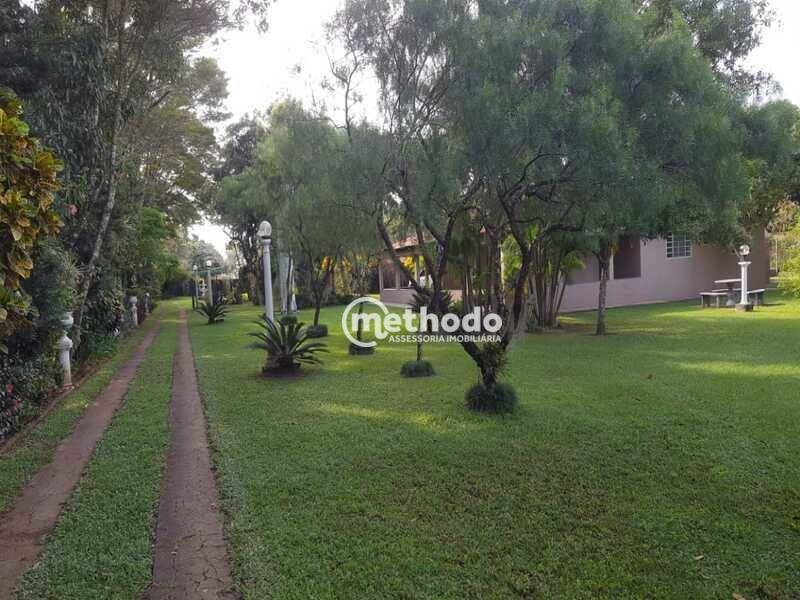 Chácara à venda com 7 quartos, 850m² - Foto 15