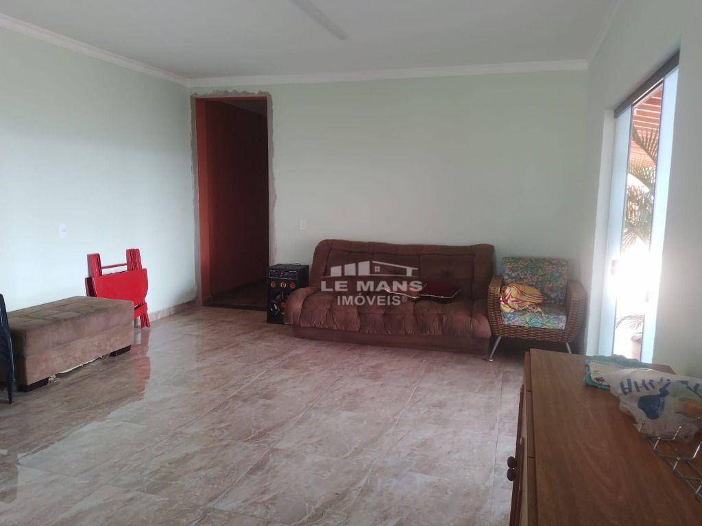 Chácara à venda com 3 quartos, 1050M2 - Foto 11