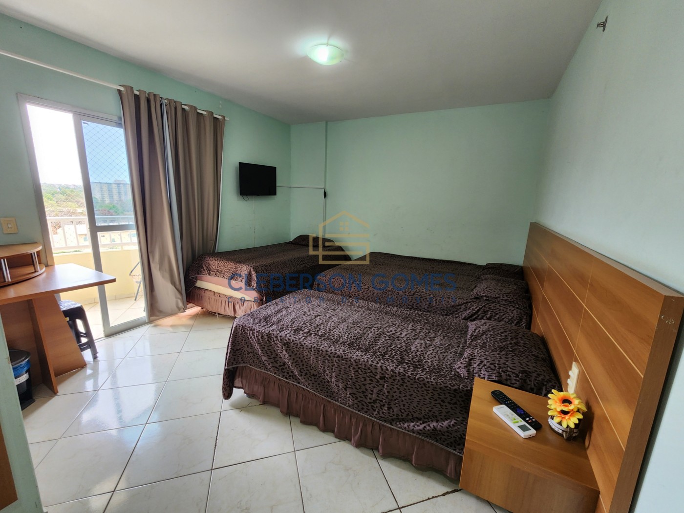 Apartamento à venda com 1 quarto, 37m² - Foto 2
