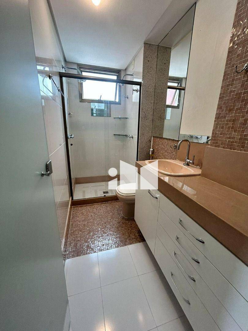 Apartamento à venda com 4 quartos, 168m² - Foto 19