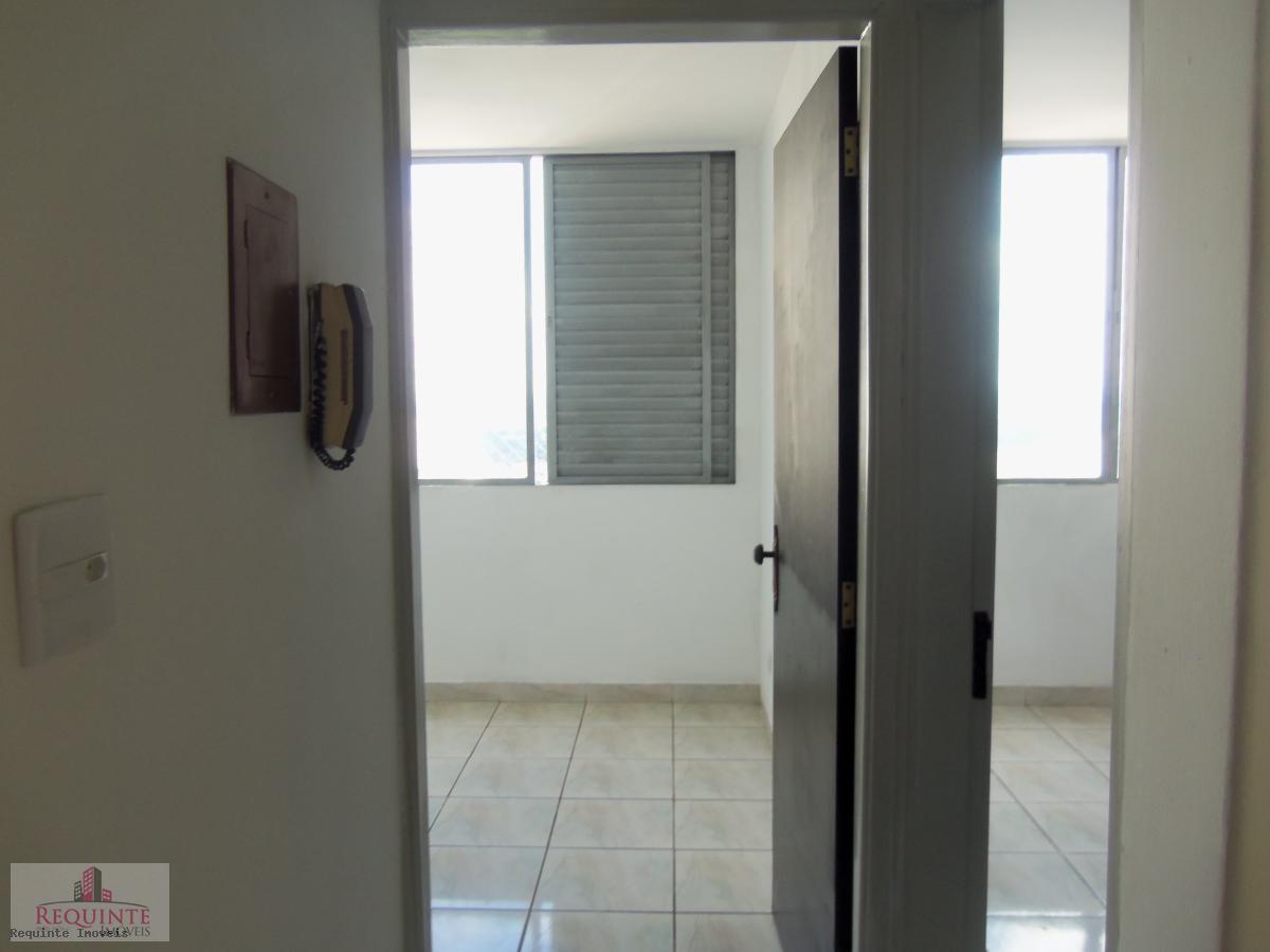 Apartamento à venda com 2 quartos, 46m² - Foto 10