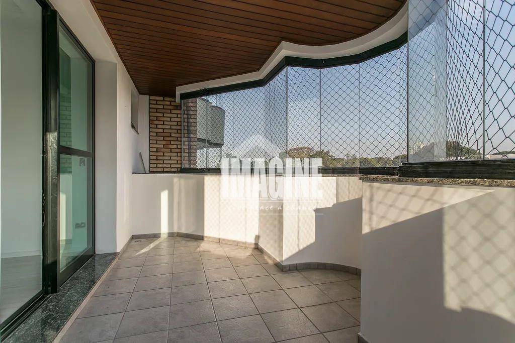 Apartamento à venda com 3 quartos, 131m² - Foto 6