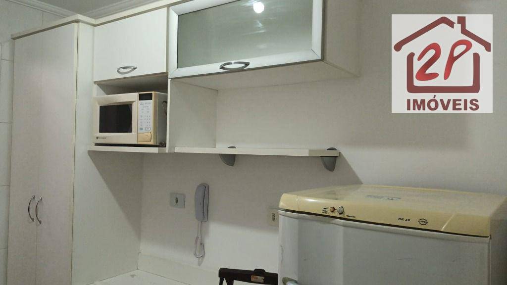 Apartamento para alugar com 1 quarto, 50m² - Foto 13