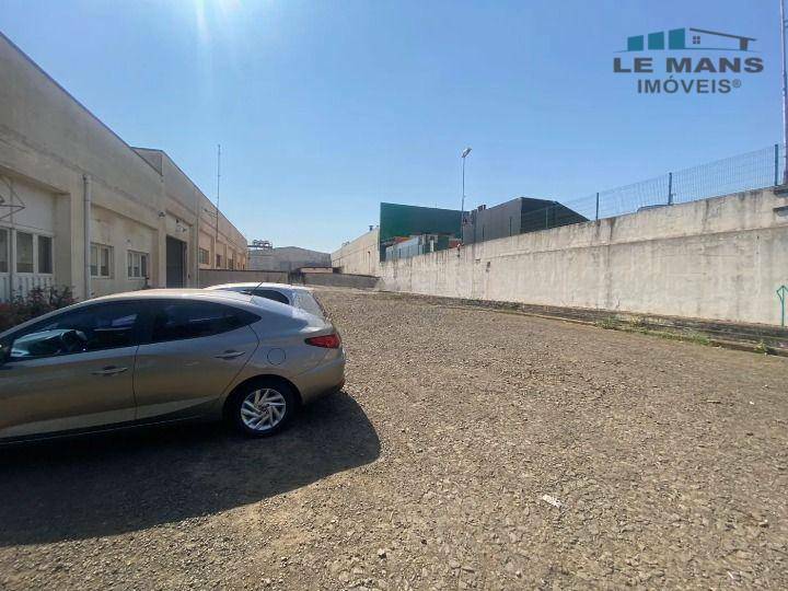 Loja-Salão para alugar, 2050m² - Foto 17