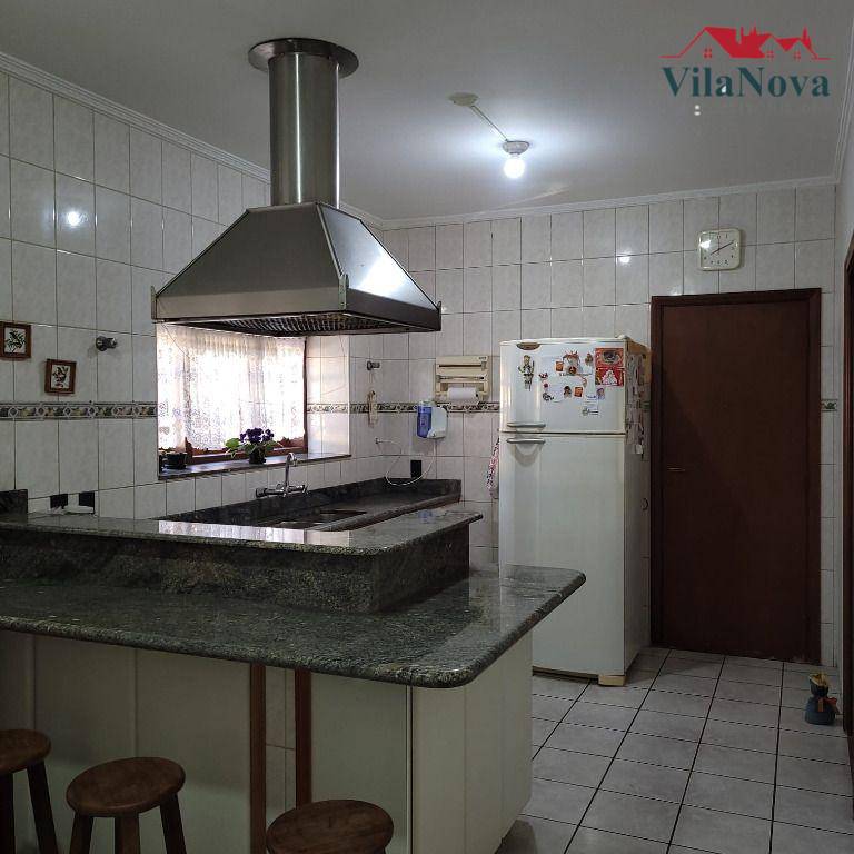 Casa à venda com 2 quartos, 191m² - Foto 14