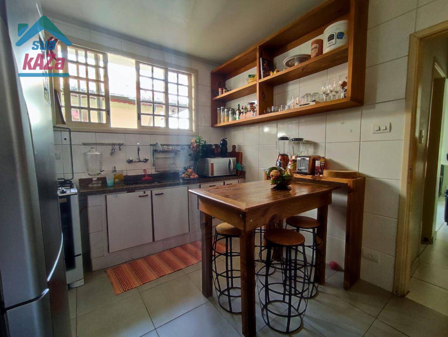 Casa à venda com 4 quartos, 250m² - Foto 36