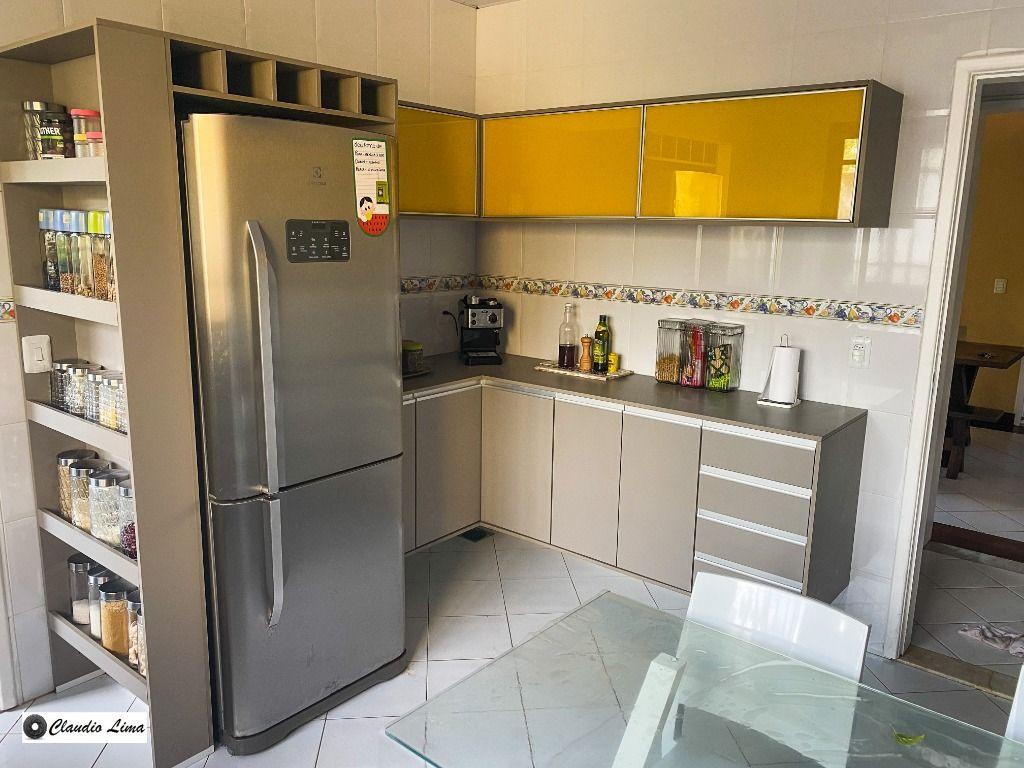 Casa à venda com 3 quartos, 208m² - Foto 20