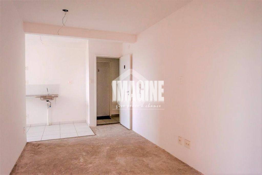 Apartamento à venda com 3 quartos, 60m² - Foto 4