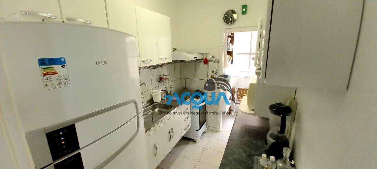 Apartamento à venda com 2 quartos, 70m² - Foto 2