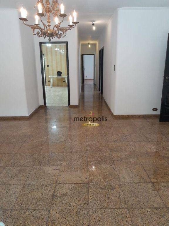 Casa à venda e aluguel com 3 quartos, 388m² - Foto 1