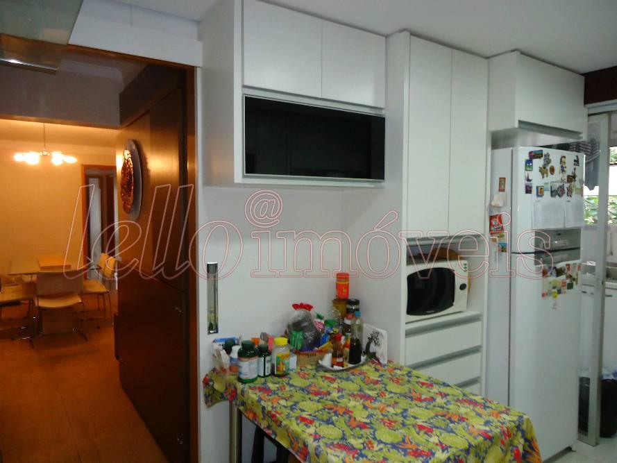 Apartamento para alugar com 3 quartos, 98m² - Foto 12