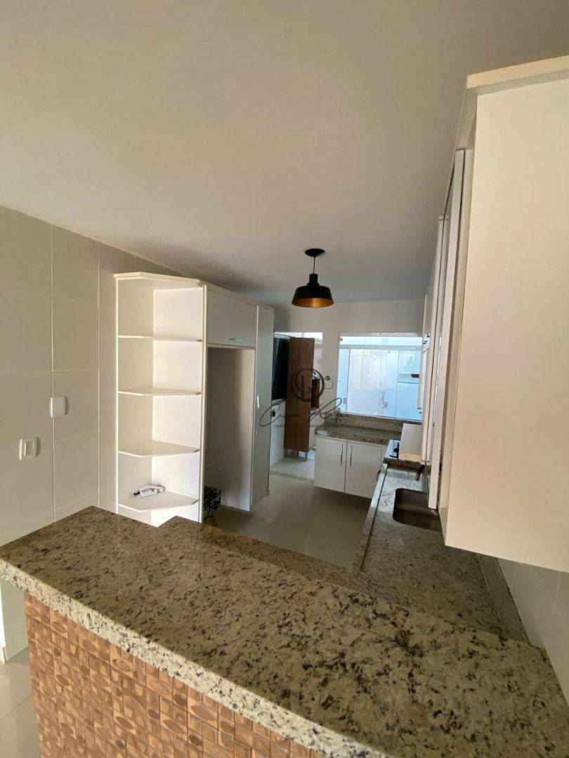 Casa à venda com 4 quartos, 153m² - Foto 14