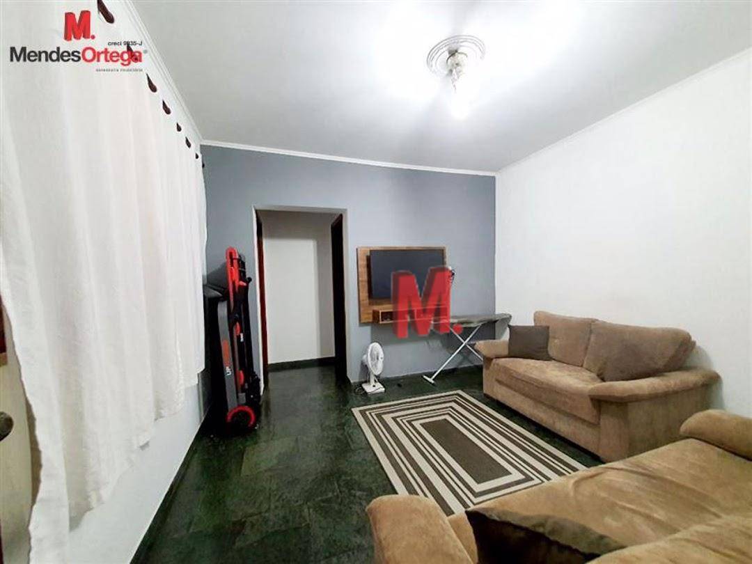 Casa à venda com 3 quartos, 193m² - Foto 3