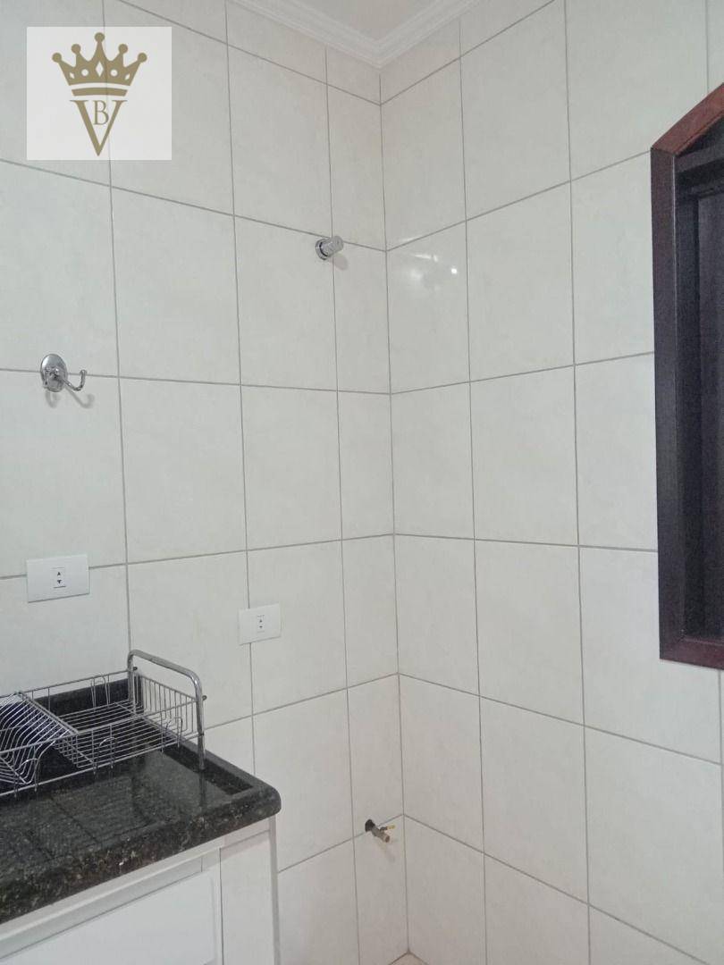 Casa de Condomínio para alugar com 3 quartos, 261m² - Foto 7