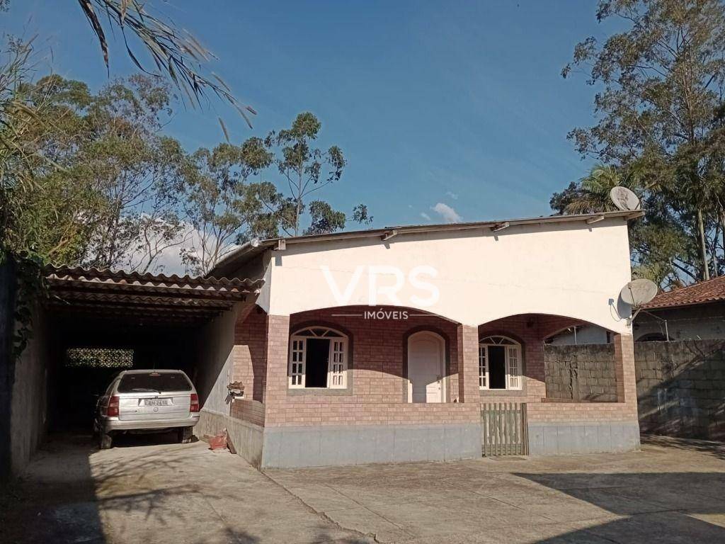 Casa à venda com 2 quartos, 110m² - Foto 2