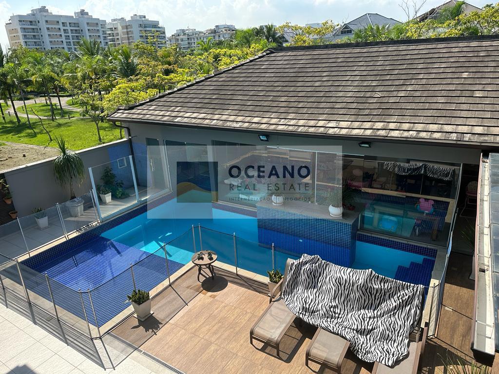 Casa de Condomínio à venda com 4 quartos, 740m² - Foto 1