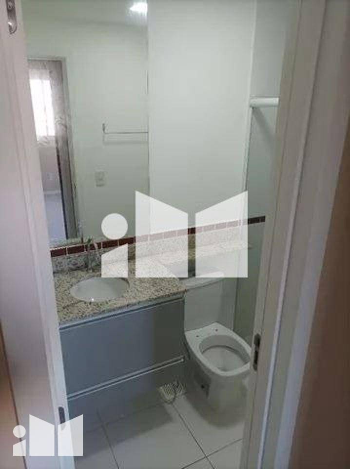 Apartamento à venda com 2 quartos, 65m² - Foto 17