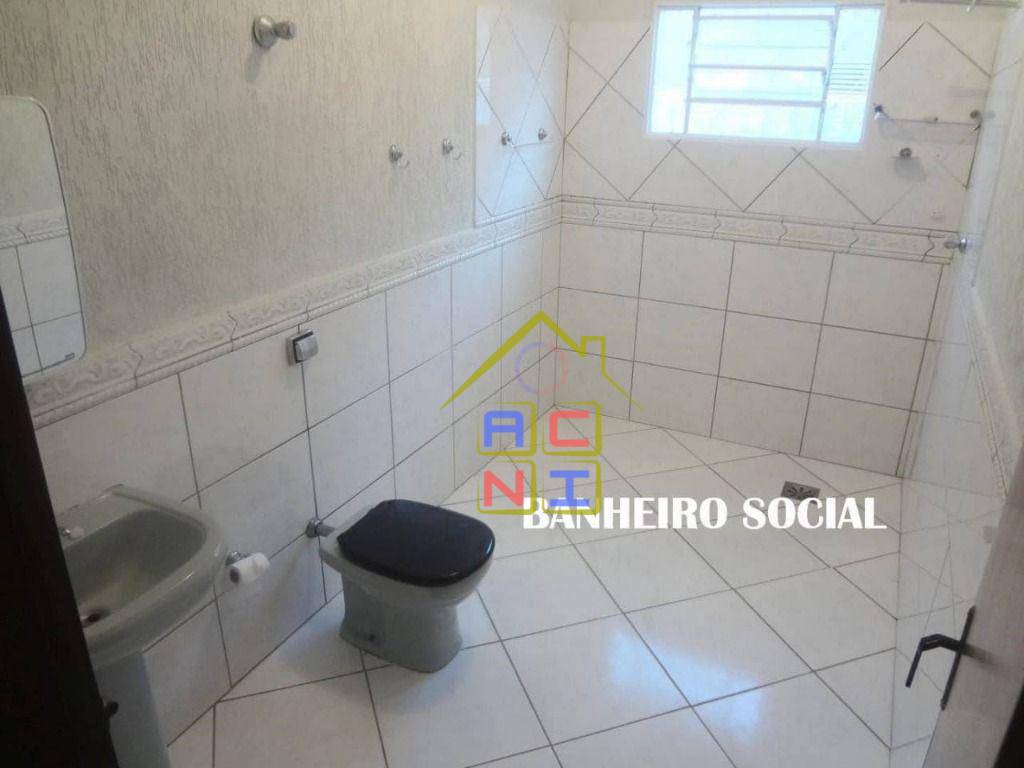 Casa à venda com 3 quartos, 100m² - Foto 24