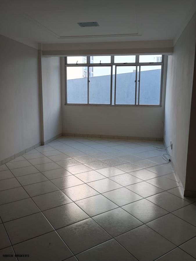 Apartamento à venda com 3 quartos - Foto 8