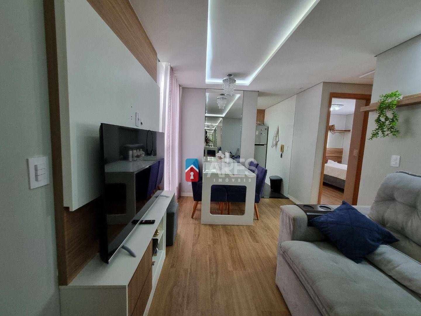 Apartamento à venda com 2 quartos, 45m² - Foto 4