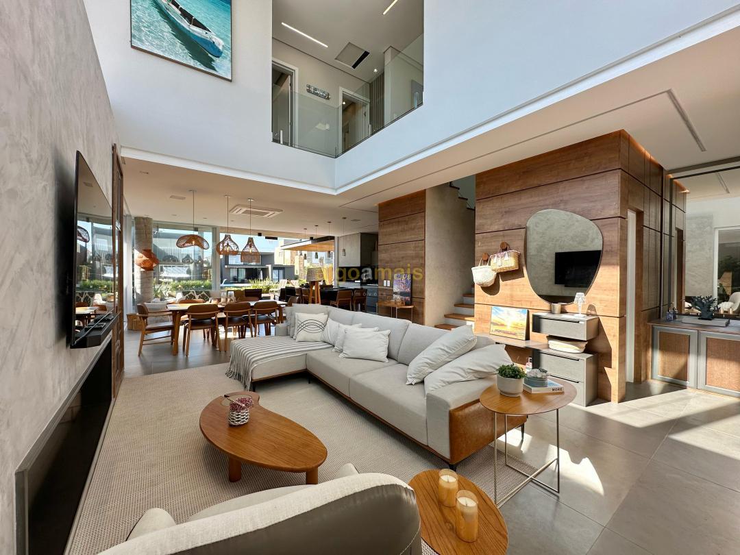 Casa de Condomínio à venda com 4 quartos, 270m² - Foto 3