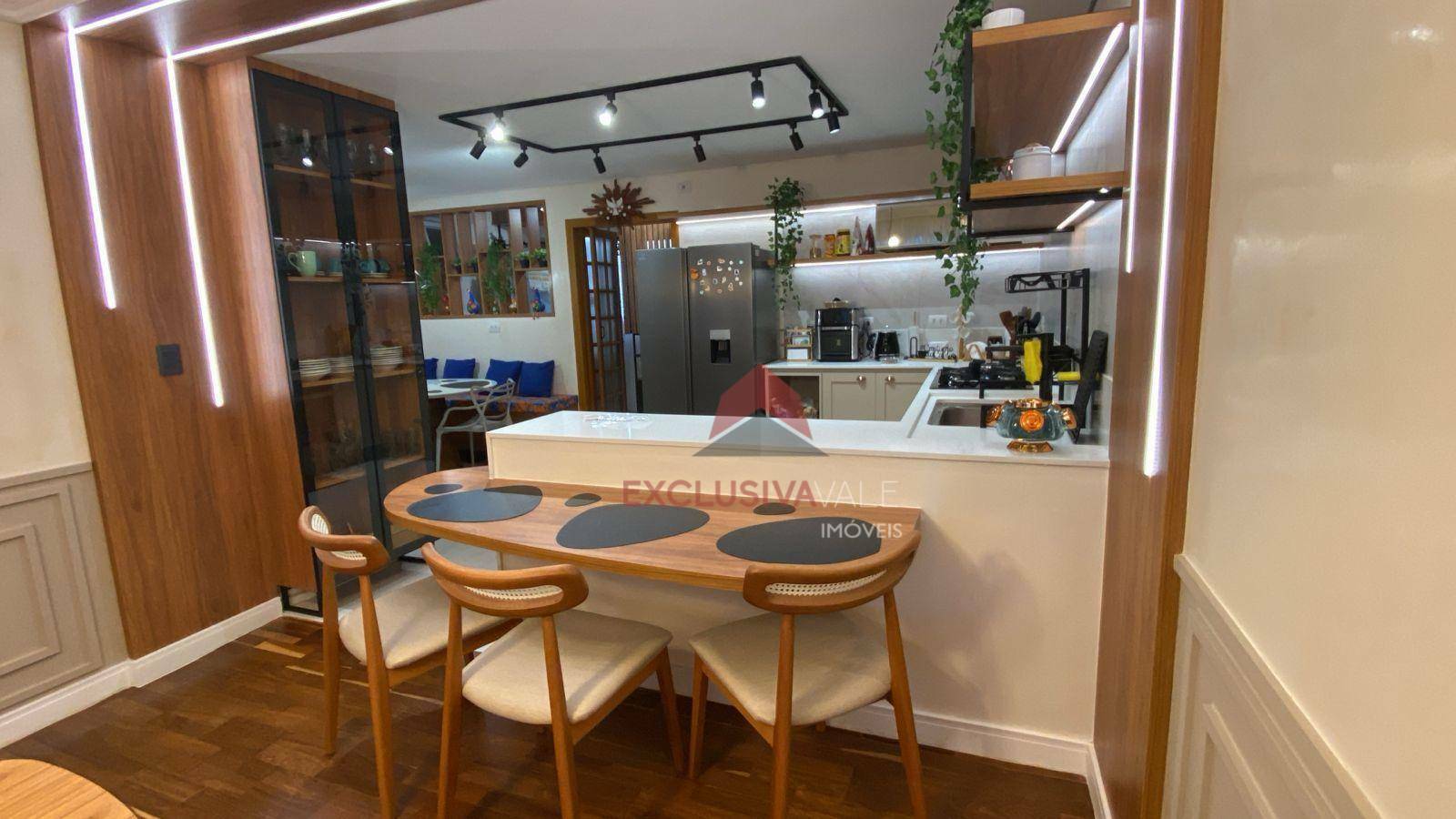 Apartamento à venda com 4 quartos, 247m² - Foto 31