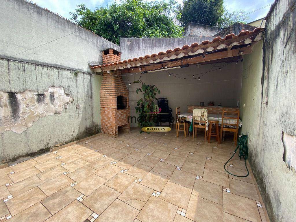 Sobrado à venda com 3 quartos, 146m² - Foto 2